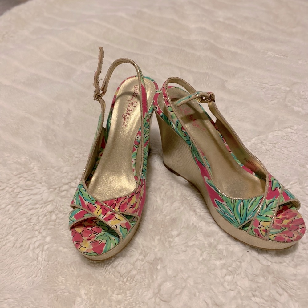 Lilly Pulitzer wedges size 6.5